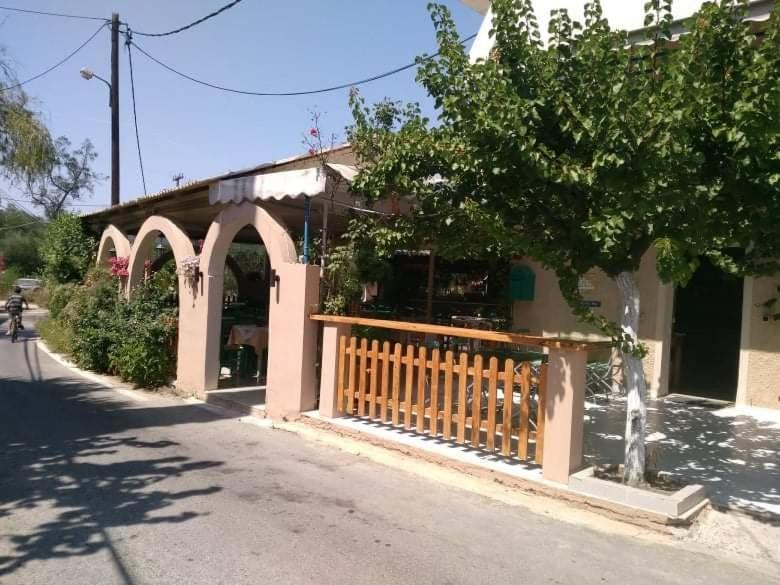 Katafygio Die Zuflucht Marathias Exterior foto